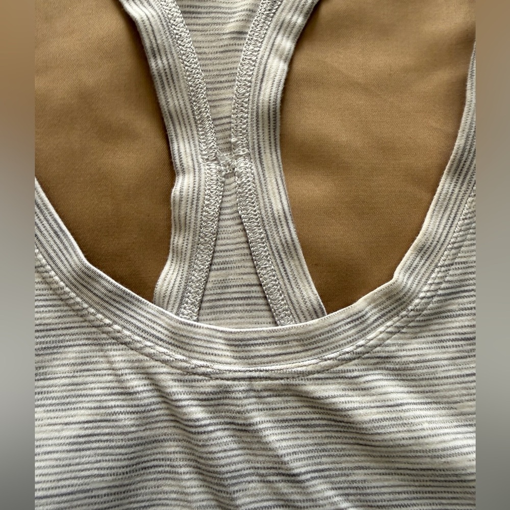 Lululemon 2 Tank Top Set Women's Racerback Soft White & Space Gray Size 12 - Picture 3 of 5